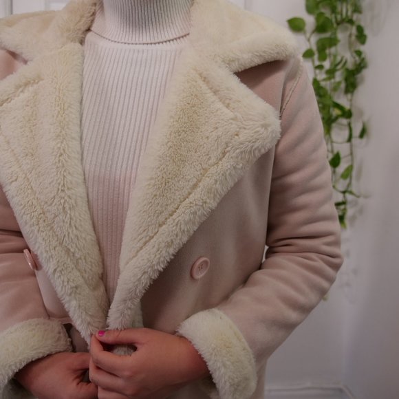 Gorgeous soft pink coat - Picture 10 of 16